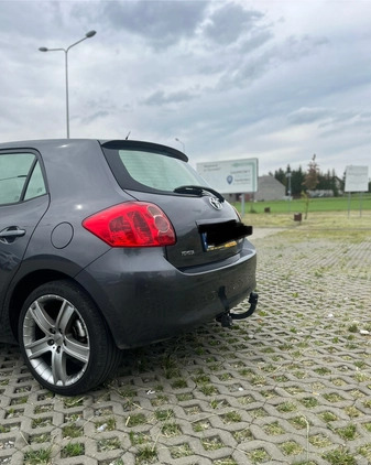 Toyota Auris cena 18500 przebieg: 233000, rok produkcji 2008 z Skała małe 106